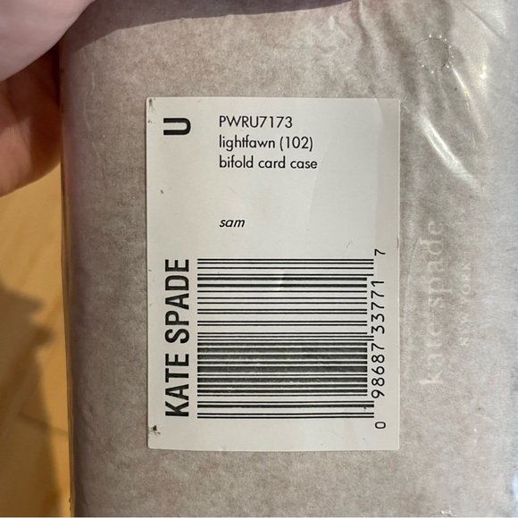 New Kate Spade bifold light fawn card case - Picture 7 of 7